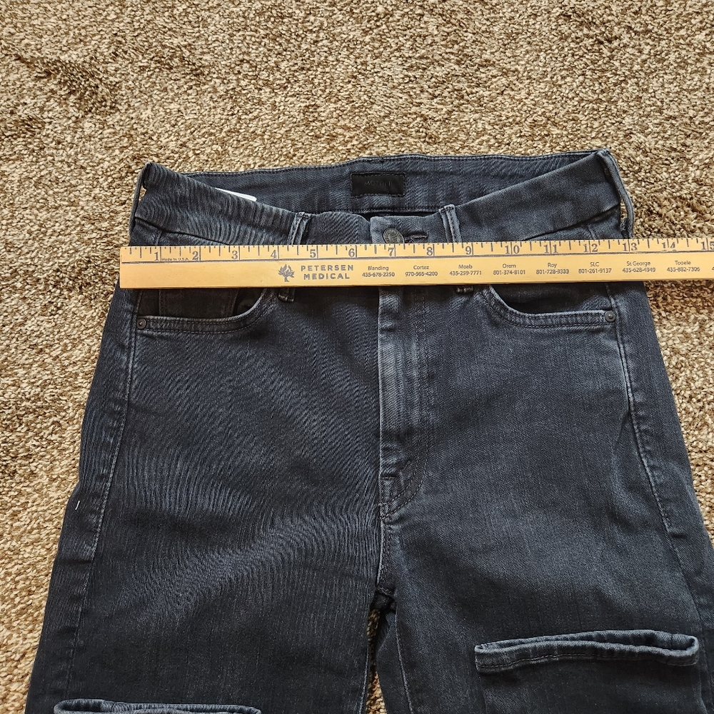 Mother High Waisted Looker Jeans In Blackbird Size 26 - Picture 6 of 8